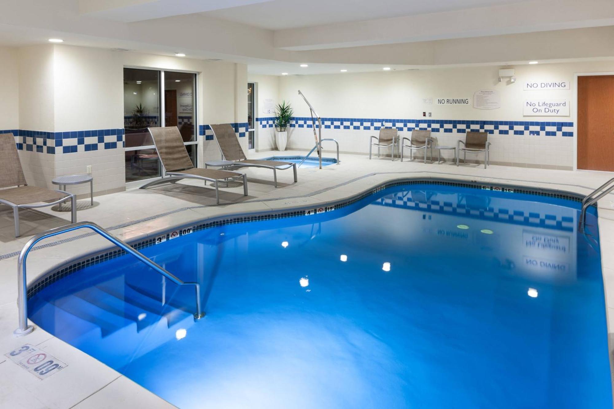 Hotel Fairfield By Marriott Ruston Extérieur photo
