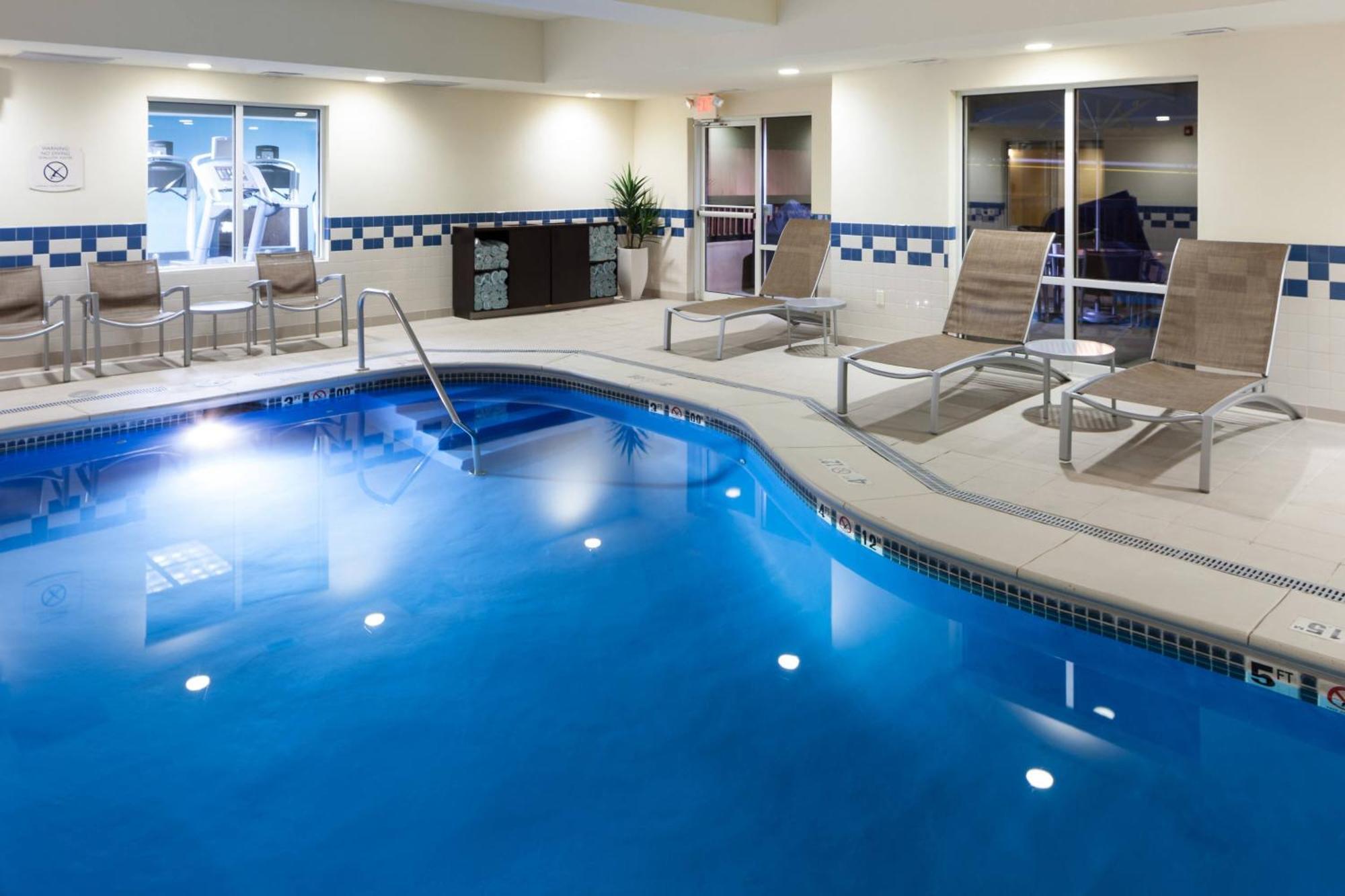Hotel Fairfield By Marriott Ruston Extérieur photo